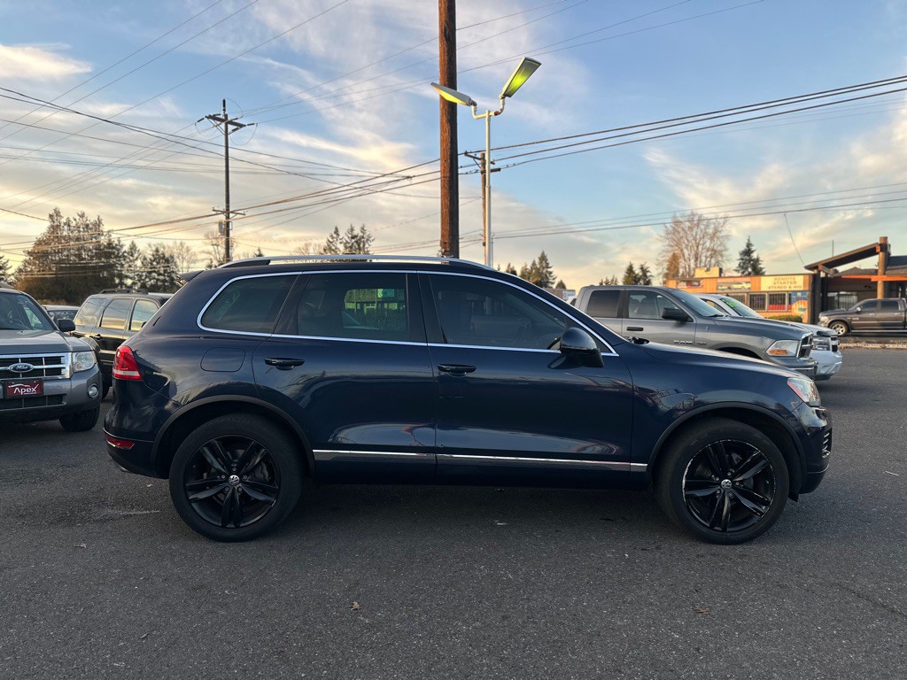 2013 Volkswagen Touareg Image 4