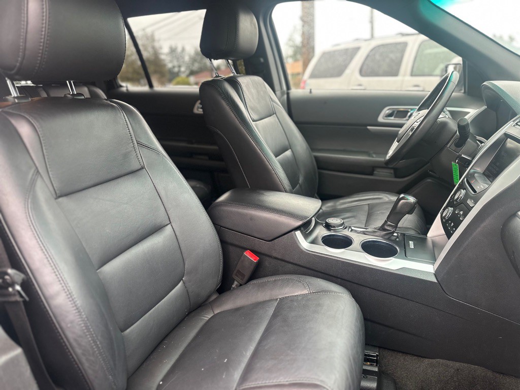 2013 Ford Explorer Image 26