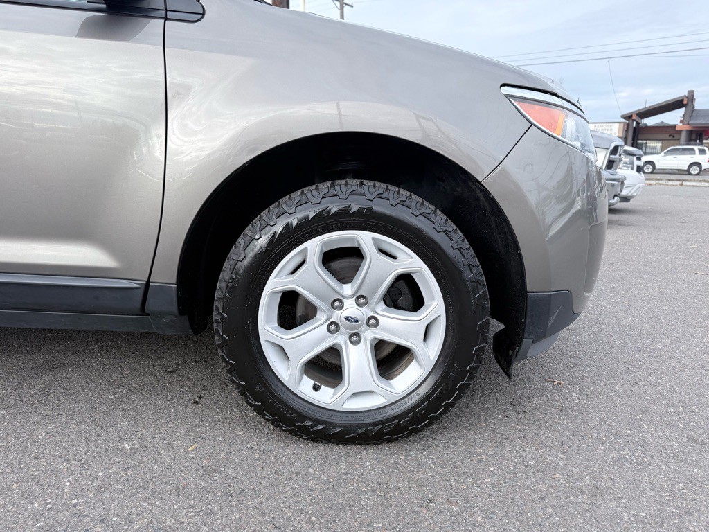 2013 Ford Edge Image 19