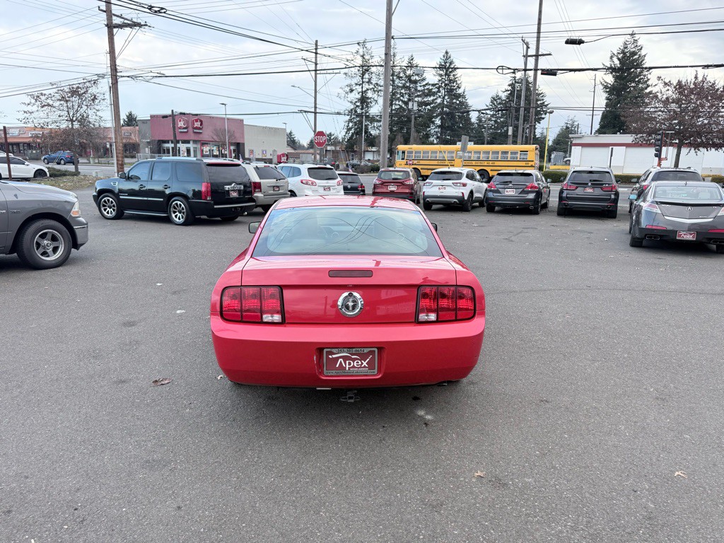 2008 Ford Mustang Image 8