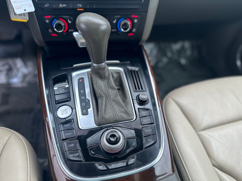 2012 Audi Q5 Image 18