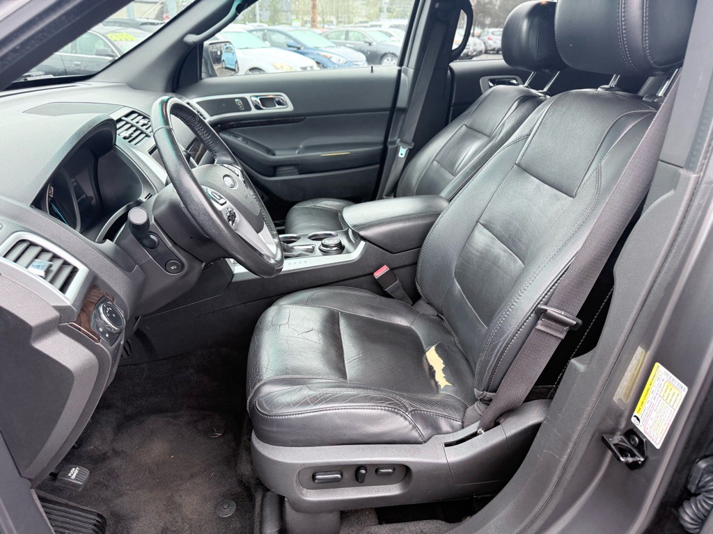 2012 Ford Explorer Image 12