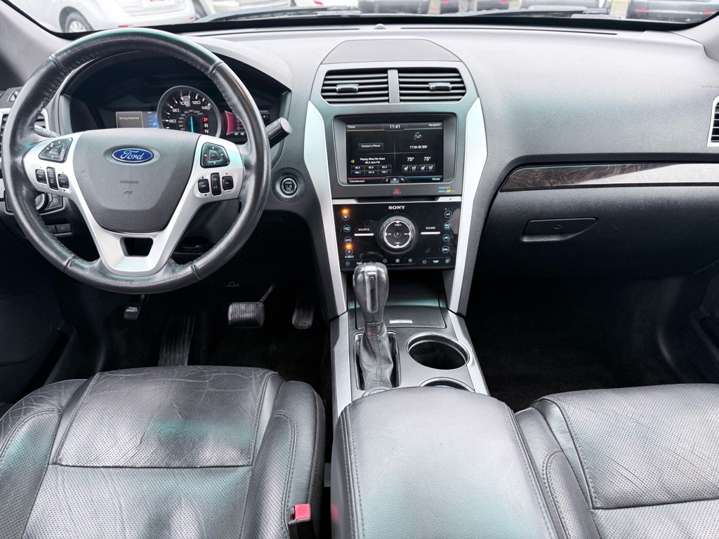 2012 Ford Explorer Image 13