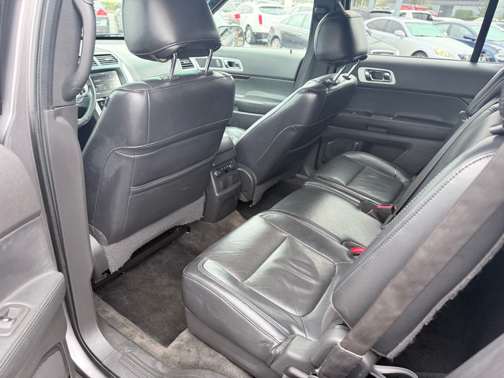 2012 Ford Explorer Image 15