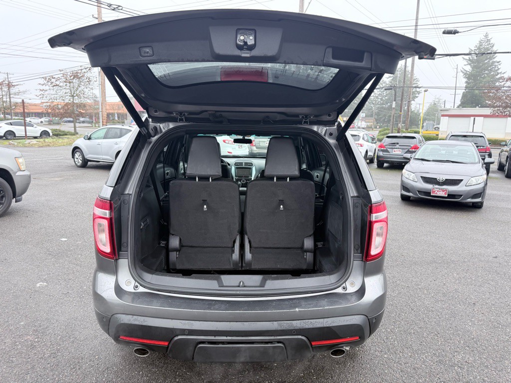 2012 Ford Explorer Image 18