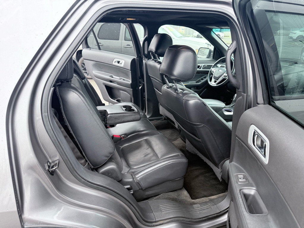 2012 Ford Explorer Image 20