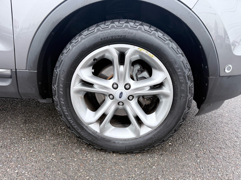 2012 Ford Explorer Image 22