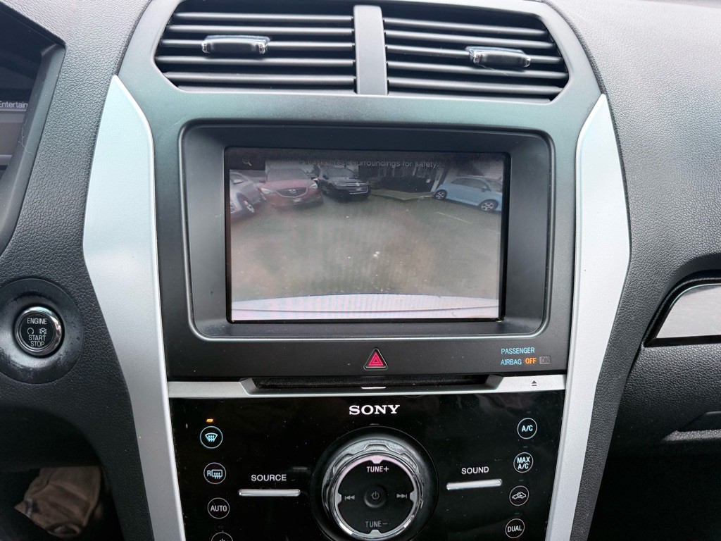 2012 Ford Explorer Image 24