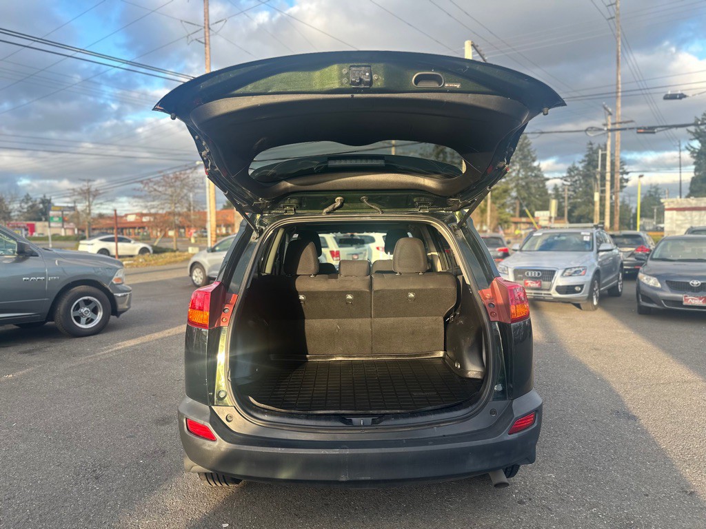 2013 Toyota Rav4 Image 6