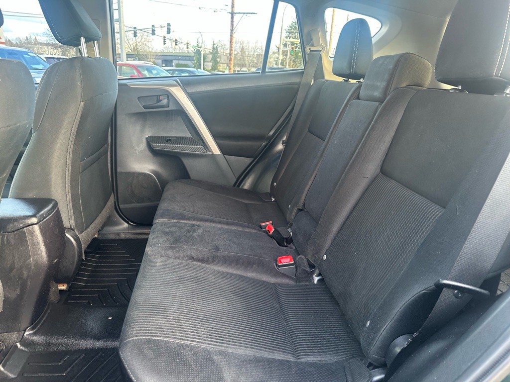 2013 Toyota Rav4 Image 18