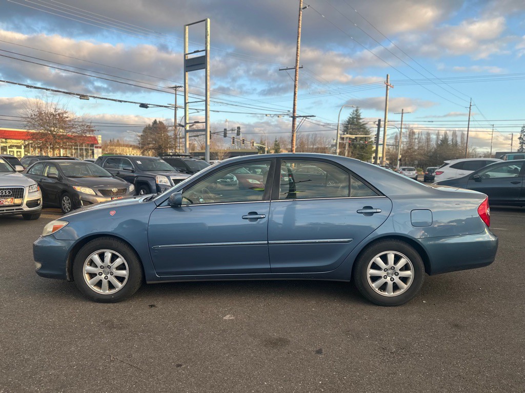 2004 Toyota Camry Image 9