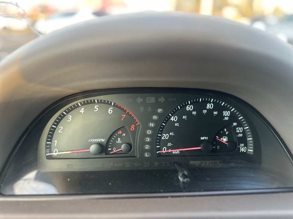 2004 Toyota Camry Image 14