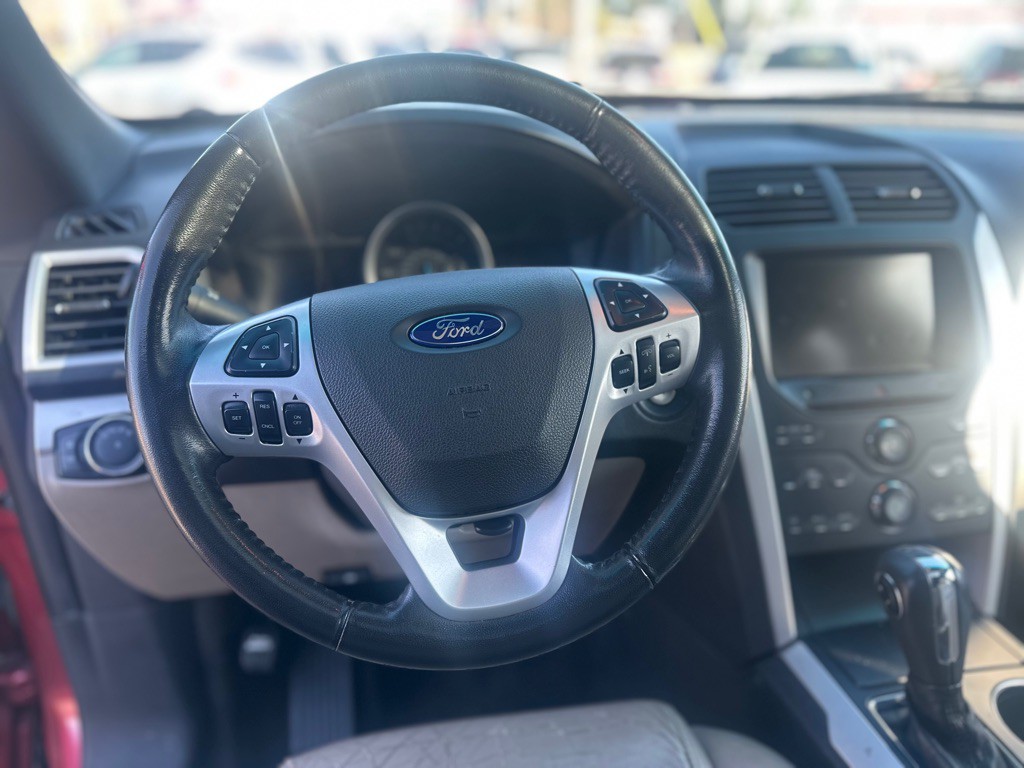 2012 Ford Explorer Image 13