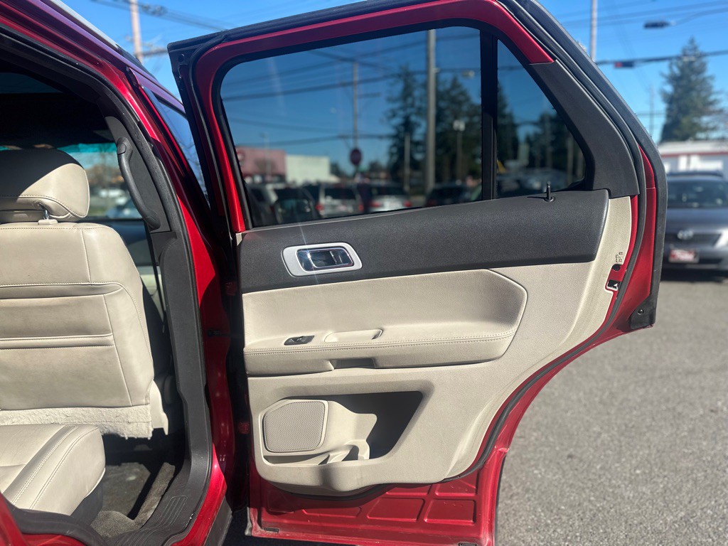 2012 Ford Explorer Image 20