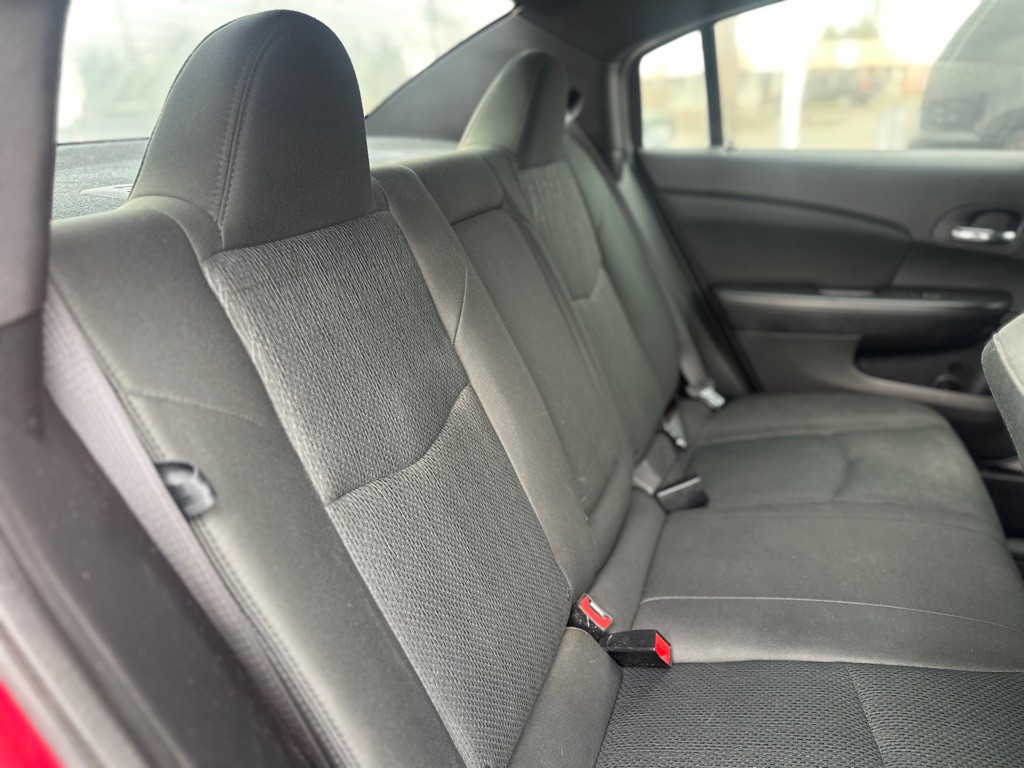 2011 Chrysler 200 Image 21