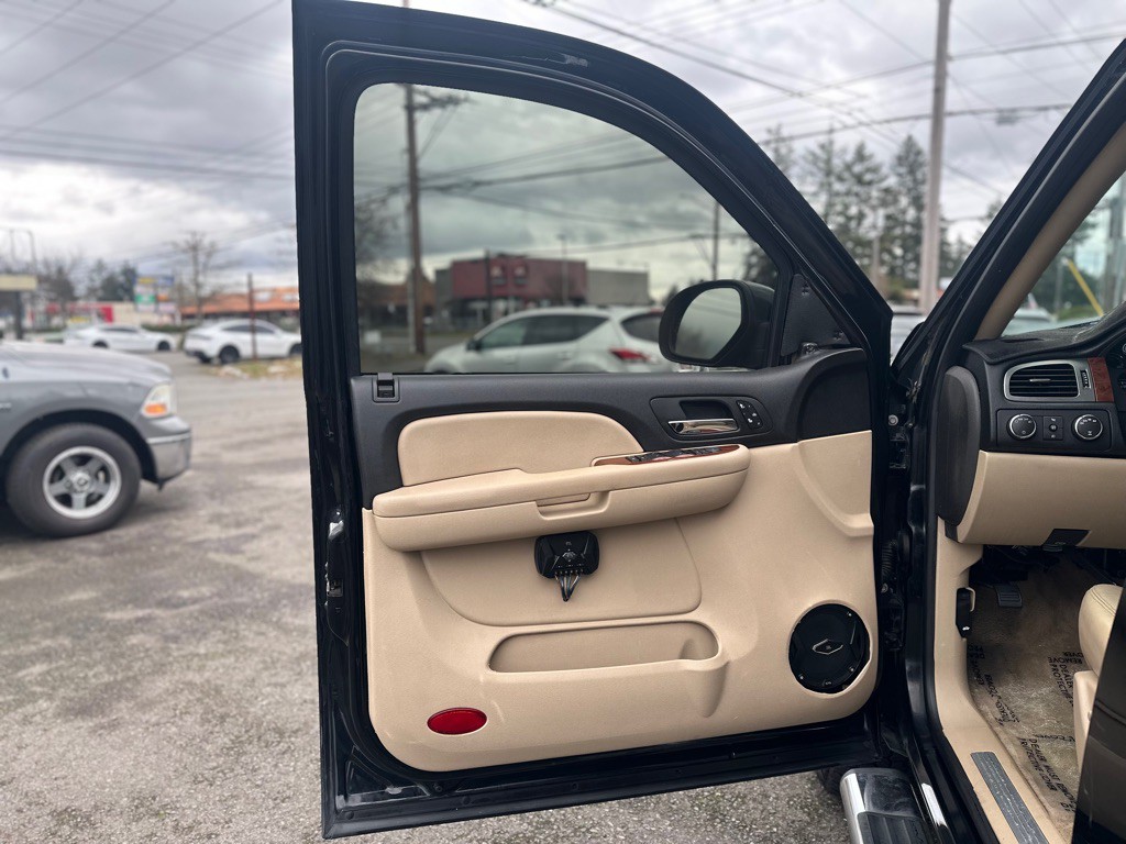 2007 Chevrolet Tahoe Image 10