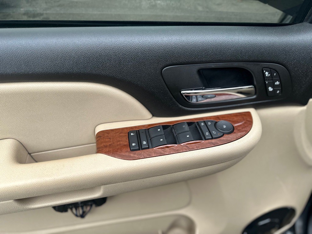 2007 Chevrolet Tahoe Image 11