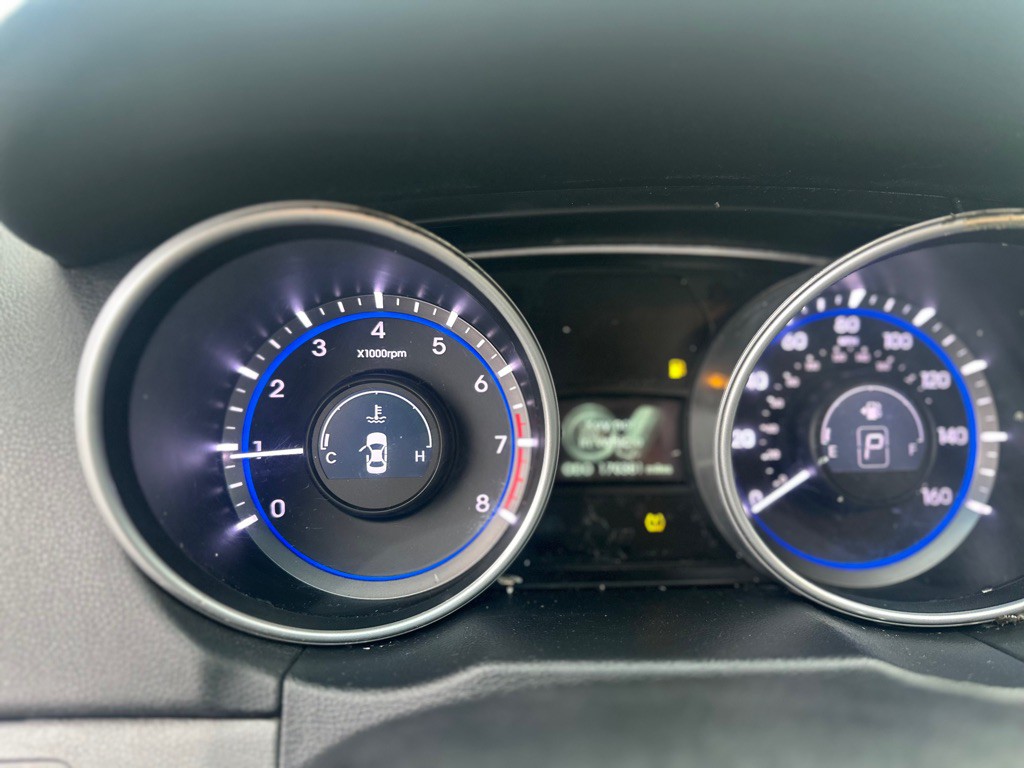 2012 Hyundai Sonata Image 16