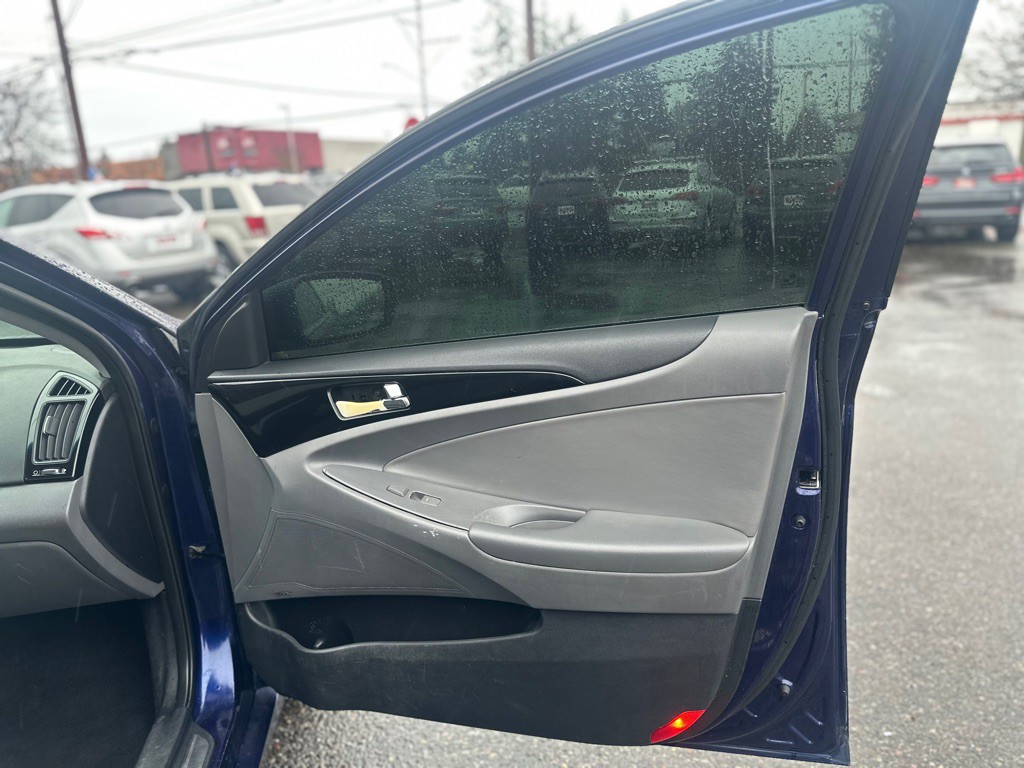 2012 Hyundai Sonata Image 27