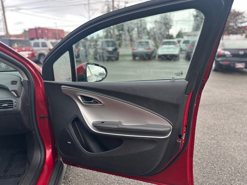 2013 Chevrolet Volt Image 21