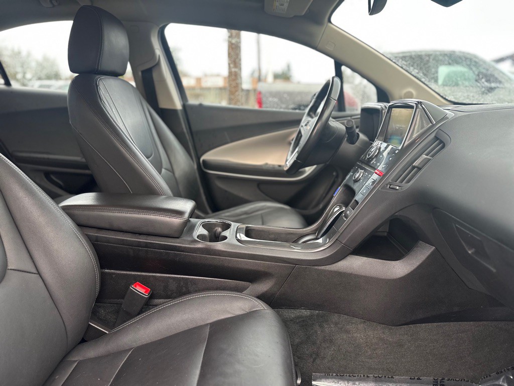 2013 Chevrolet Volt Image 22