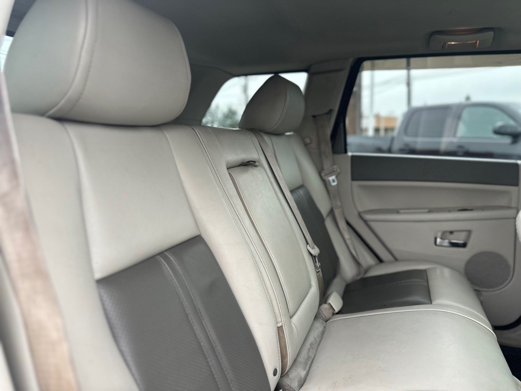 2005 Jeep Grand Cherokee Image 23