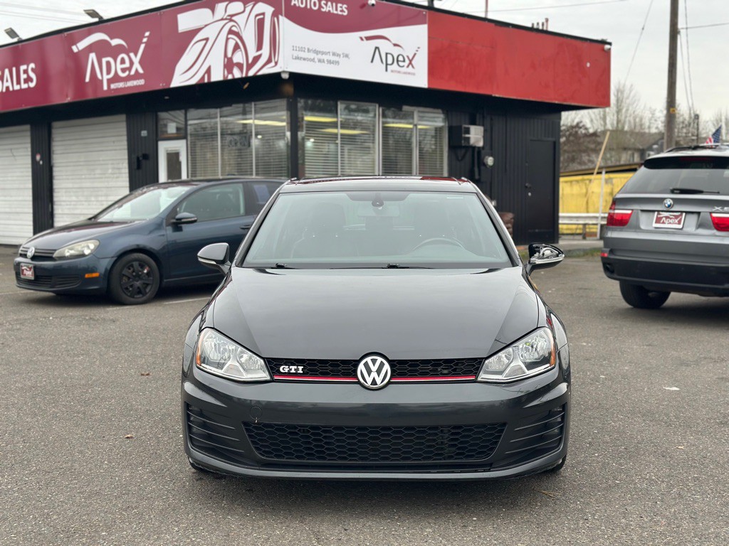 2015 Volkswagen GTI Image 2