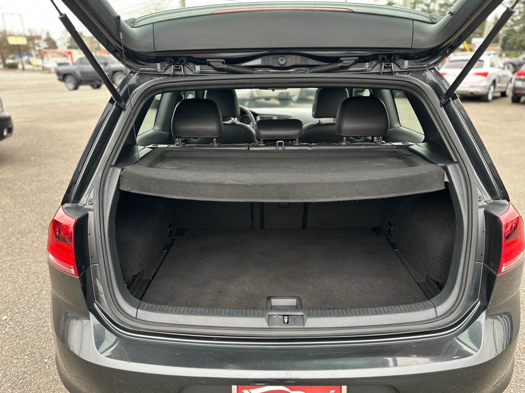 2015 Volkswagen GTI Image 8