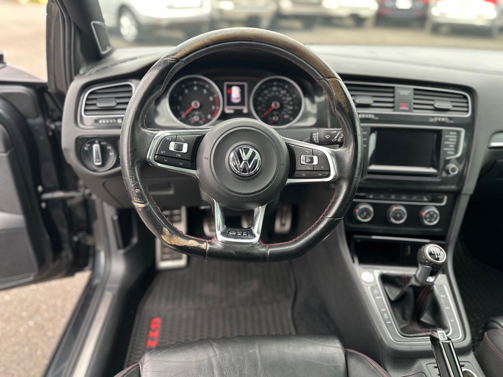 2015 Volkswagen GTI Image 15