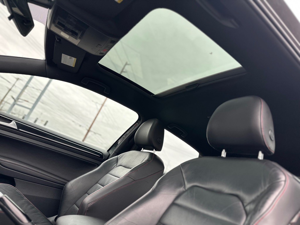 2015 Volkswagen GTI Image 16