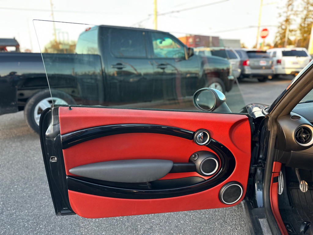 2007 MINI Cooper Image 10