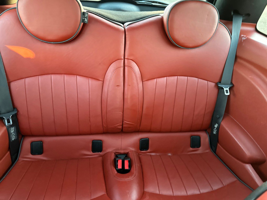 2007 MINI Cooper Image 22