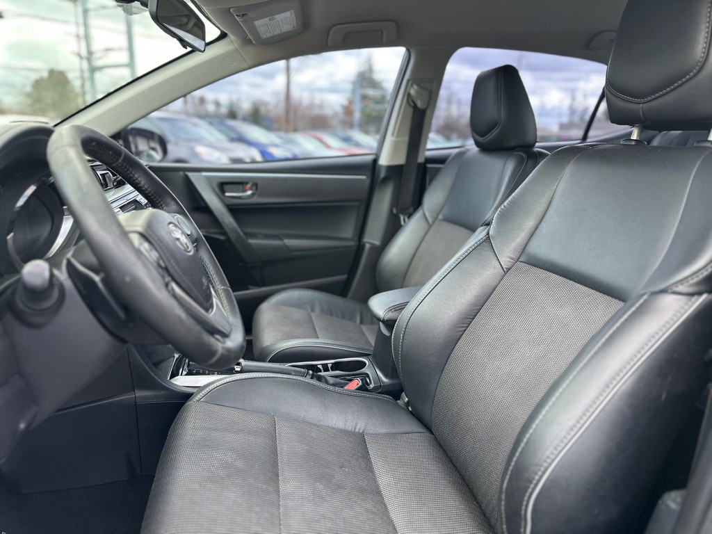 2014 Toyota Corolla Image 12