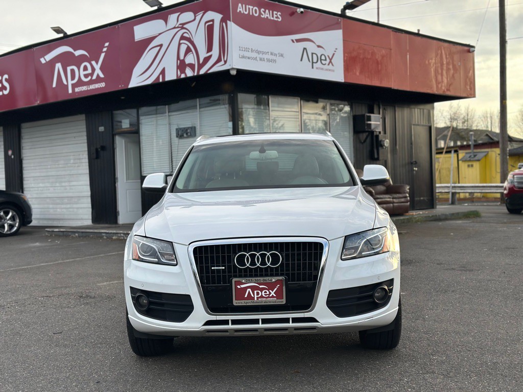 2010 Audi Q5 Image 2