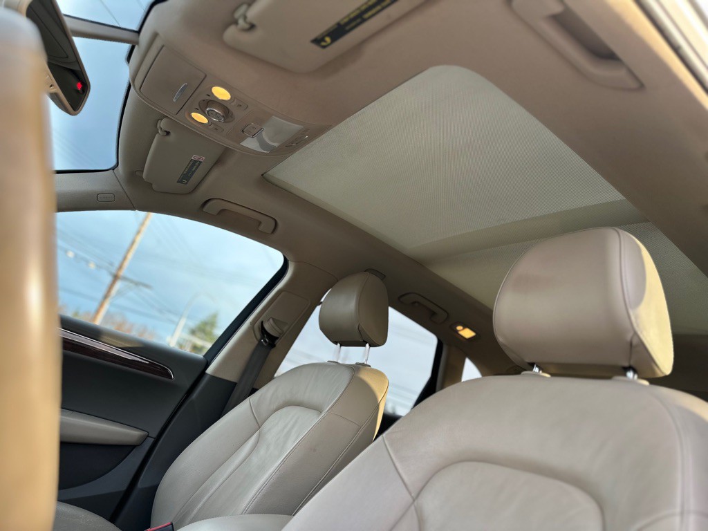 2010 Audi Q5 Image 17