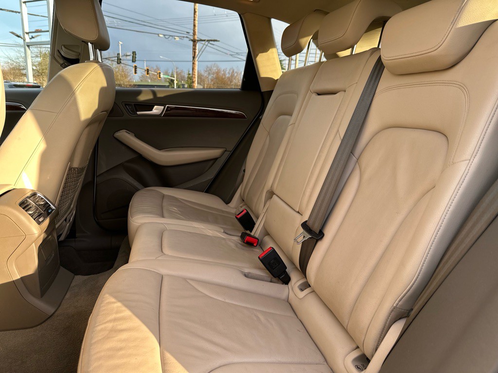 2010 Audi Q5 Image 19