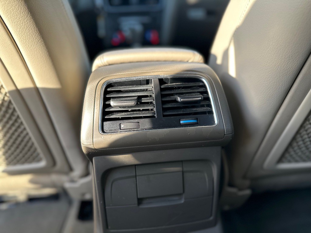 2010 Audi Q5 Image 21