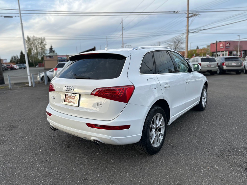 2010 Audi Q5 Image 7