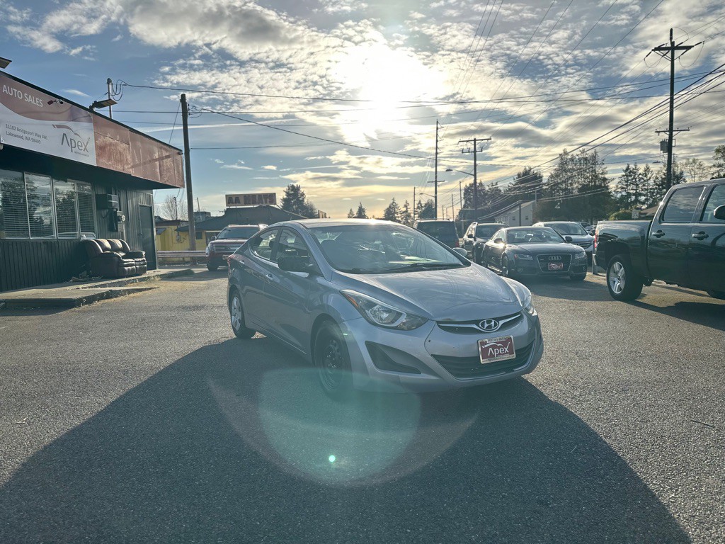 2016 Hyundai Elantra Image 3