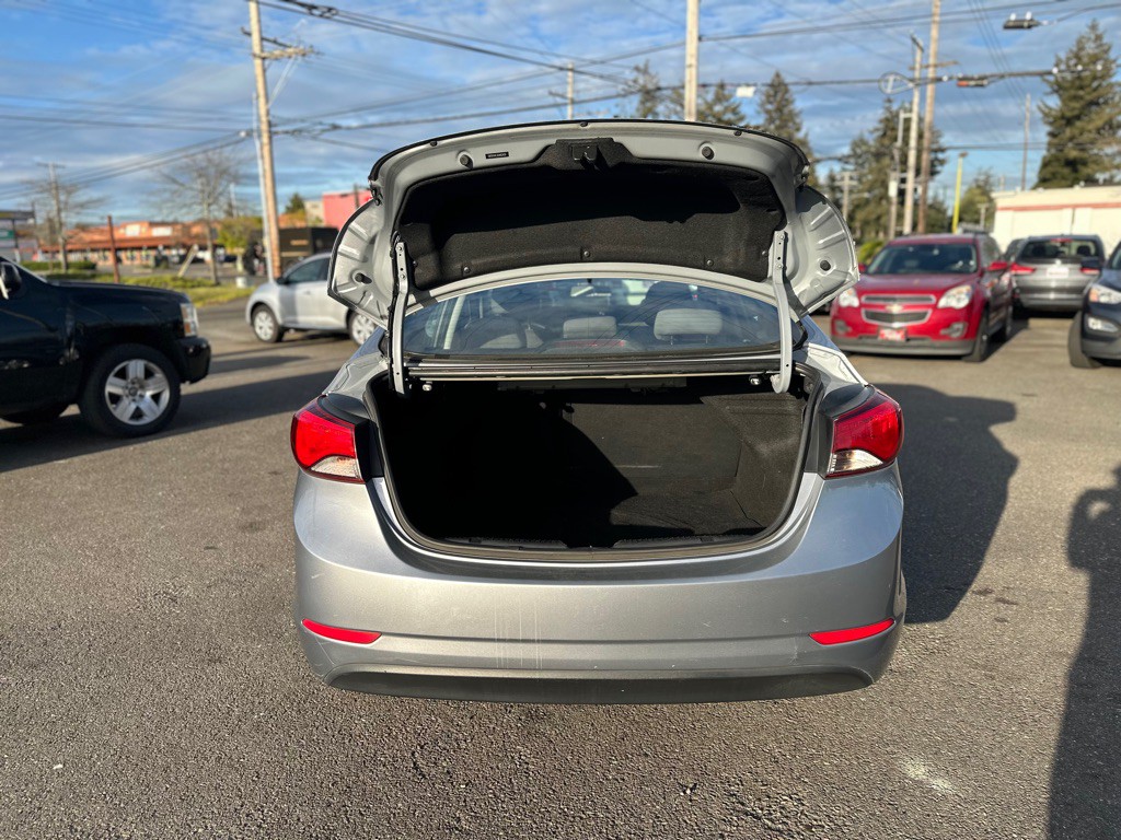 2016 Hyundai Elantra Image 7