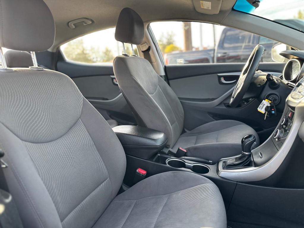 2016 Hyundai Elantra Image 22