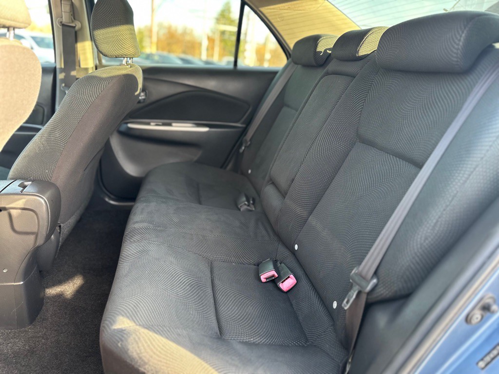 2010 Toyota Yaris Image 15