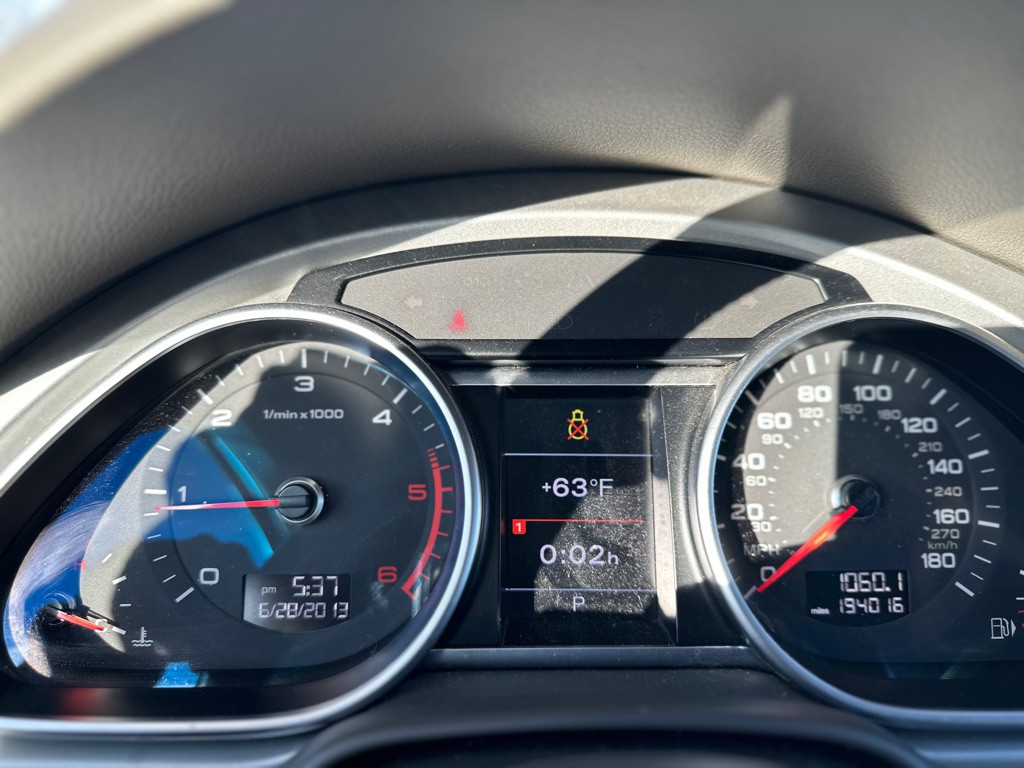 2015 Audi Q7 Image 14