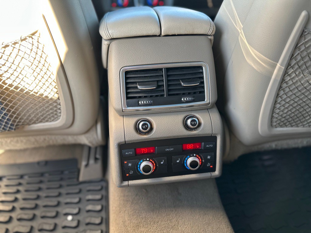 2015 Audi Q7 Image 21