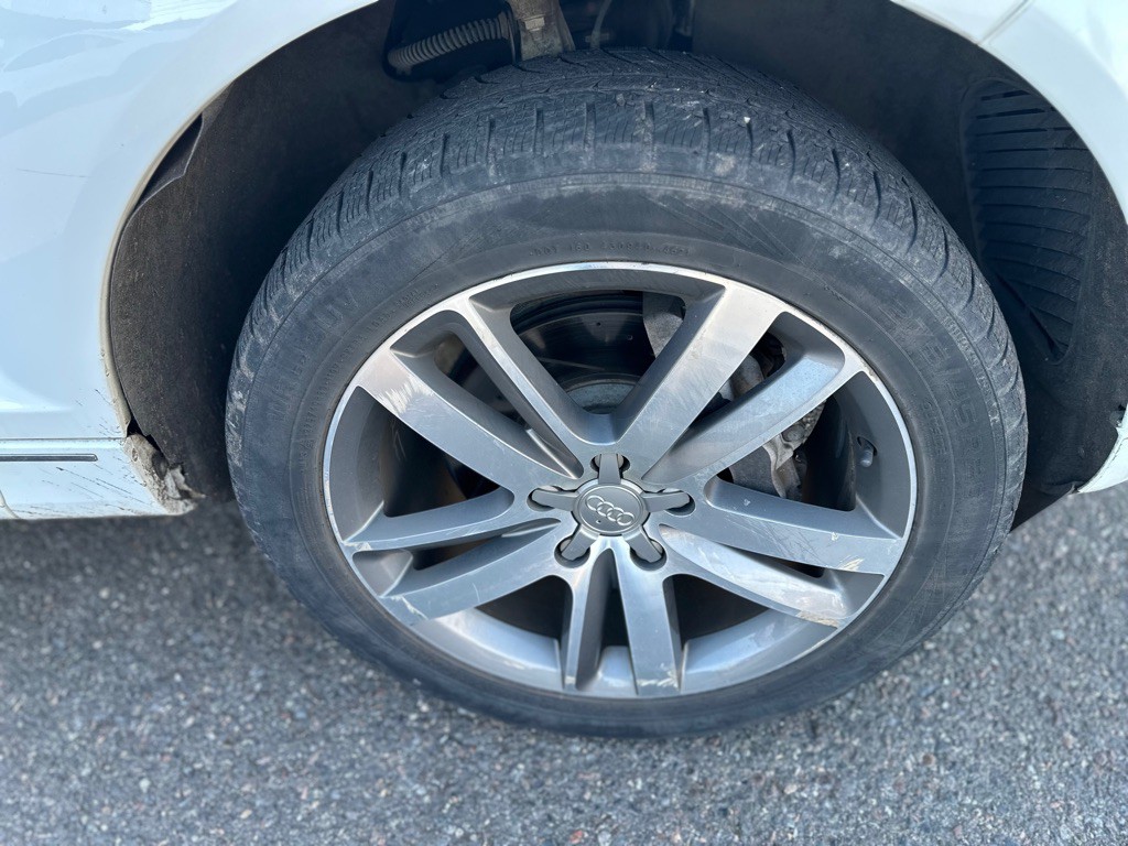 2015 Audi Q7 Image 27