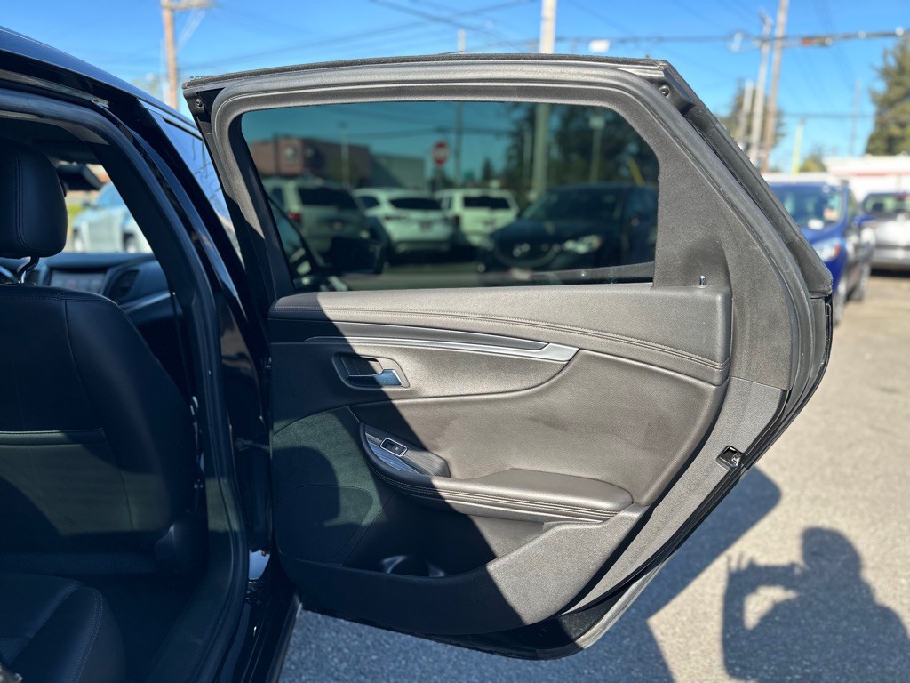 2016 Chevrolet Impala Image 21