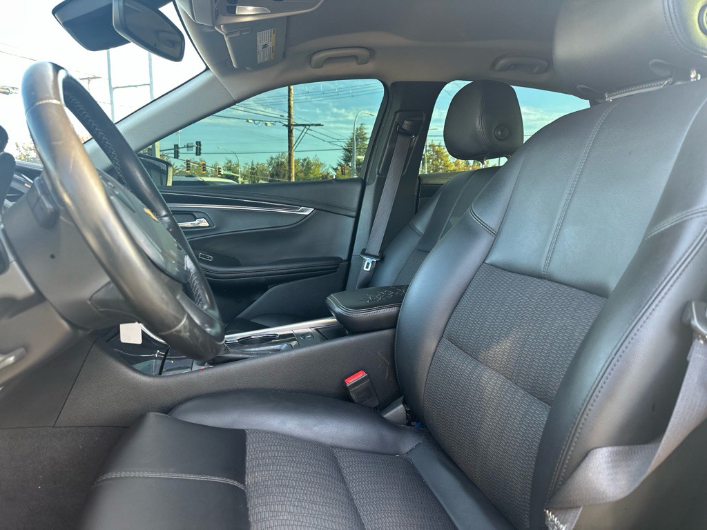 2016 Chevrolet Impala Image 11
