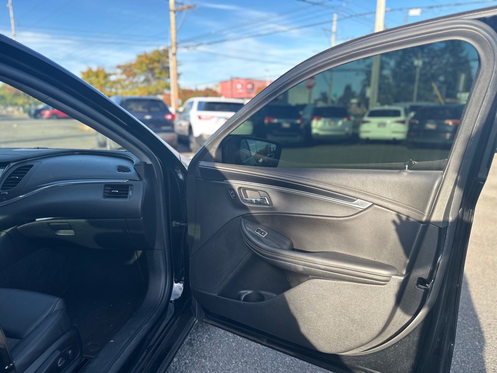 2016 Chevrolet Impala Image 23