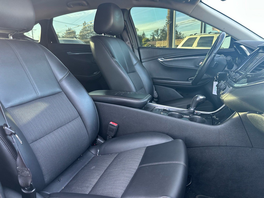2016 Chevrolet Impala Image 24