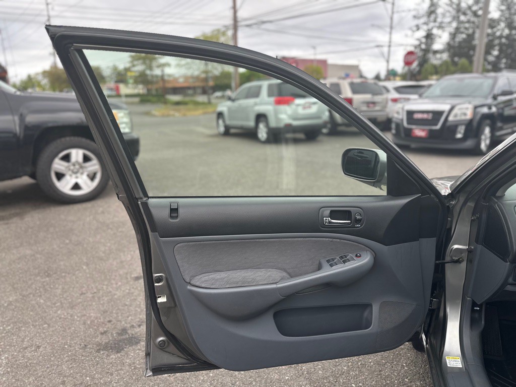 2005 Honda Civic Image 10